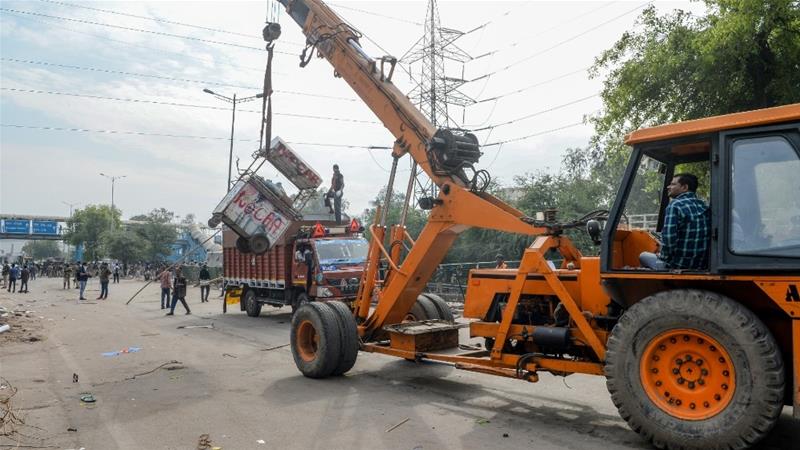 Shaheen Bagh Anti-CAA Protest Removed Fearing The Spread Of Coronavirus. New Delhi's Police Force Was Used To Remove Longest Running Protest Against Anti Citizenship Law.
