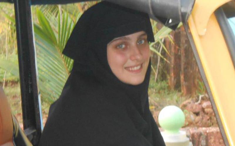Manuela Franco, daughter of Italian Ex-MP converted to Islam.